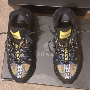 Versace Trigreca Sneakers